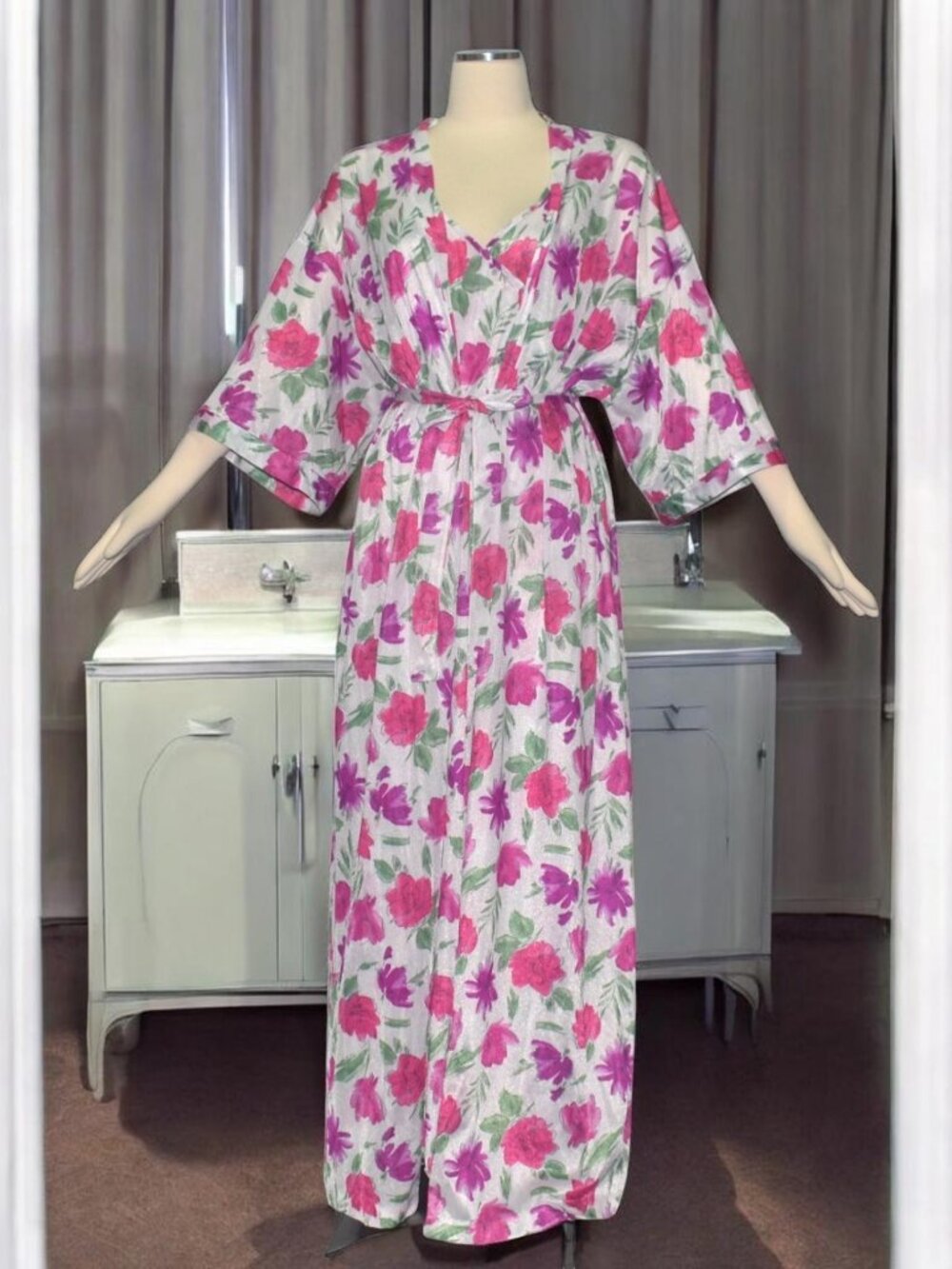 Vintage 70s Floral Maxi Nightgown and Robe Peignoir Set Nylon XL